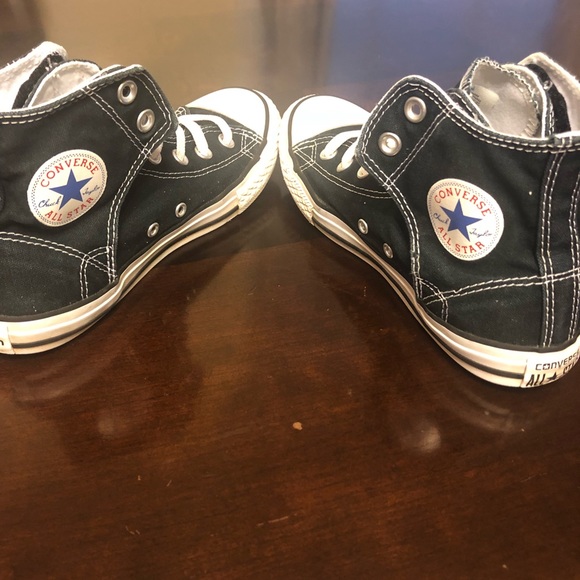 Converse Other - Youth size 4 hightop converse.